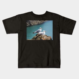 Discussing the Tides Kids T-Shirt